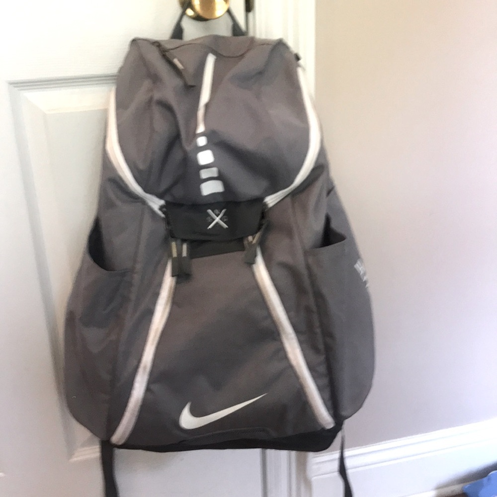 Nike sports bag/backpack, gray and white